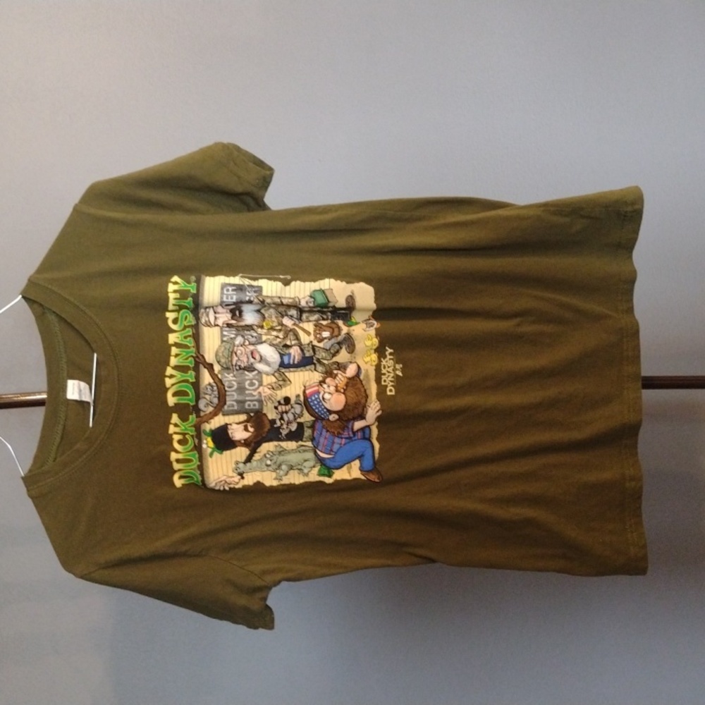 Women's Duck Dynasty tee